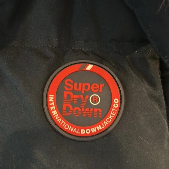 SuperDry Puffer Vest with fur lined hood - Picture 2 of 6